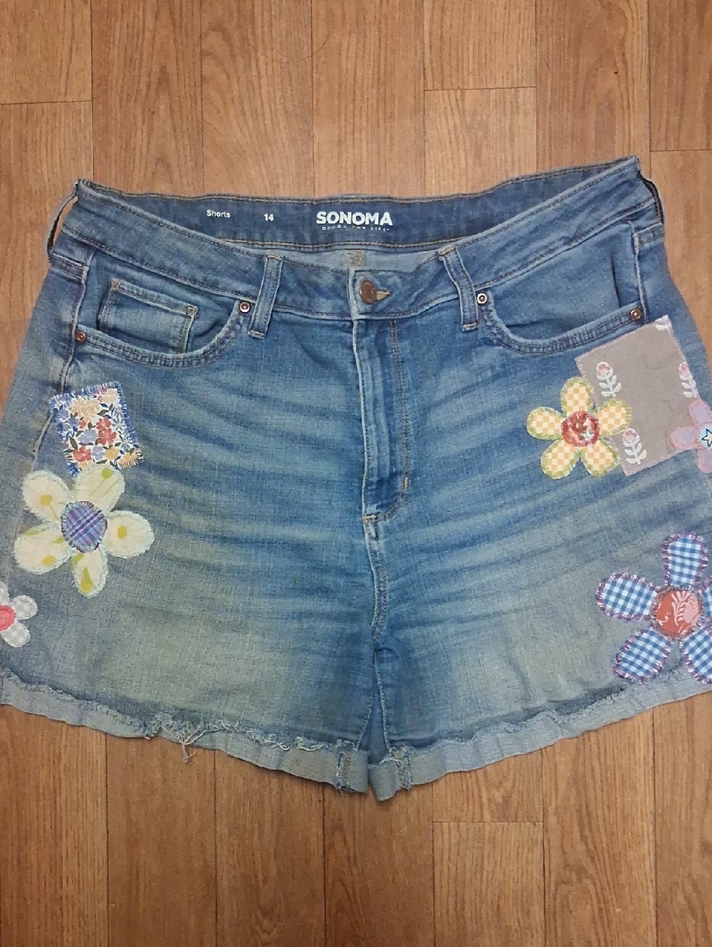 SONOMA Blue Denim Womens Shorts With Handstitched Floral Patchwork